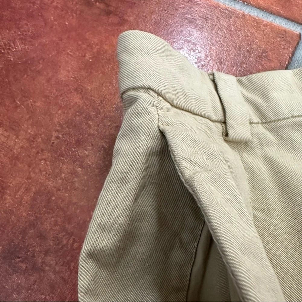Closed Pleated Cotton Mini Skirt